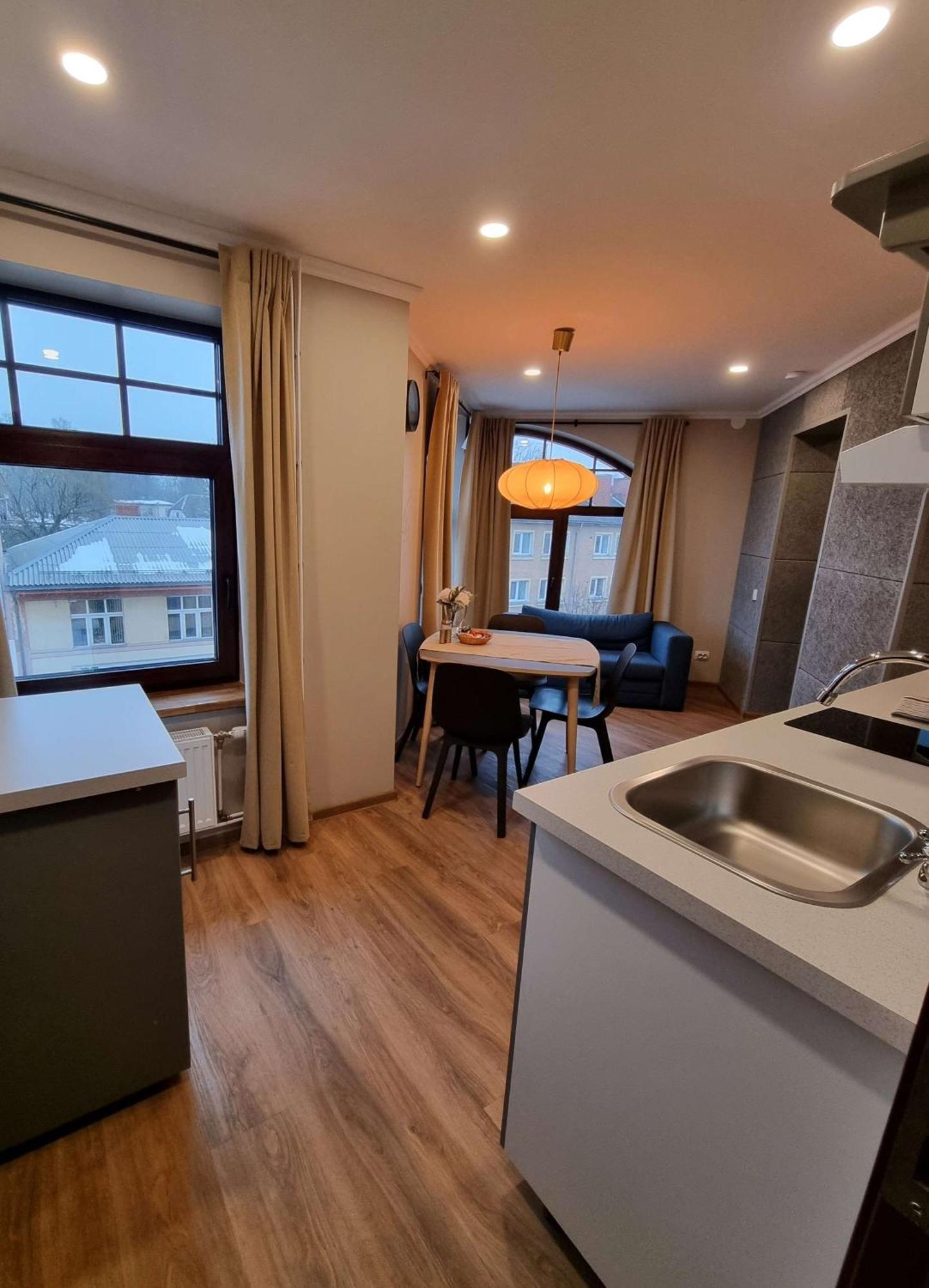 Apartamenti Алуксне Екстер'єр фото